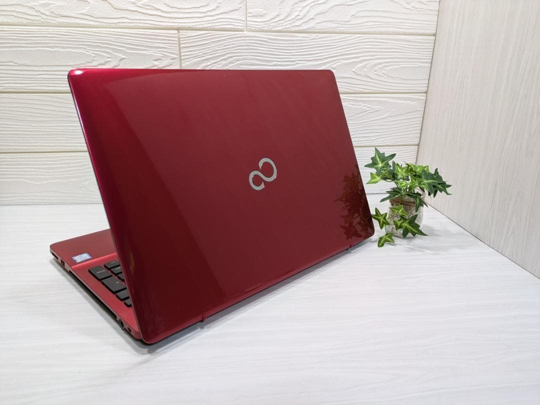 i7搭載！　Windows11ノートパソコン✨オフィス付き✨富士通　爆速SSD