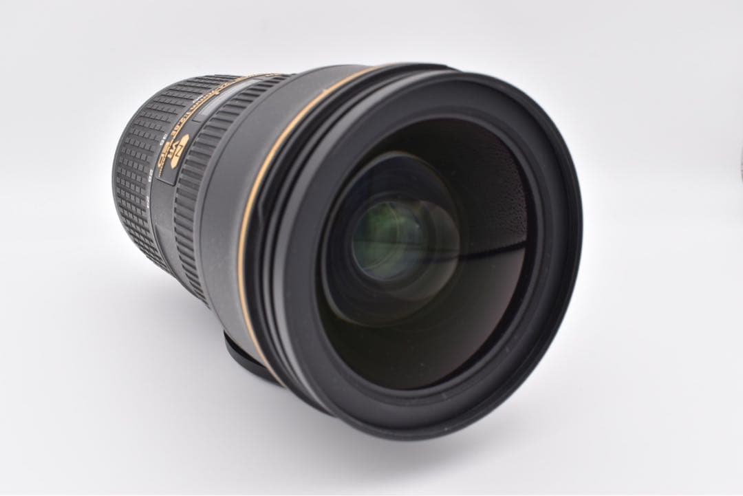 Nikon 標準ズームレンズAF-S 24-70mm f/2.8E ED VR