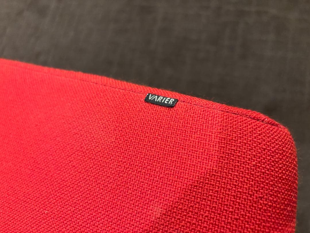 【送料込】VARIER ヴァリエール マルチバランスチェア レッド 姿勢矯正