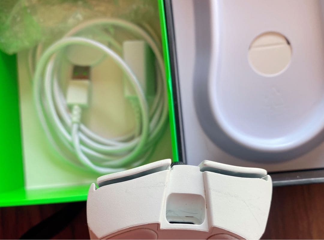 Razer DeathAdder V3 Pro White / 8kドングル