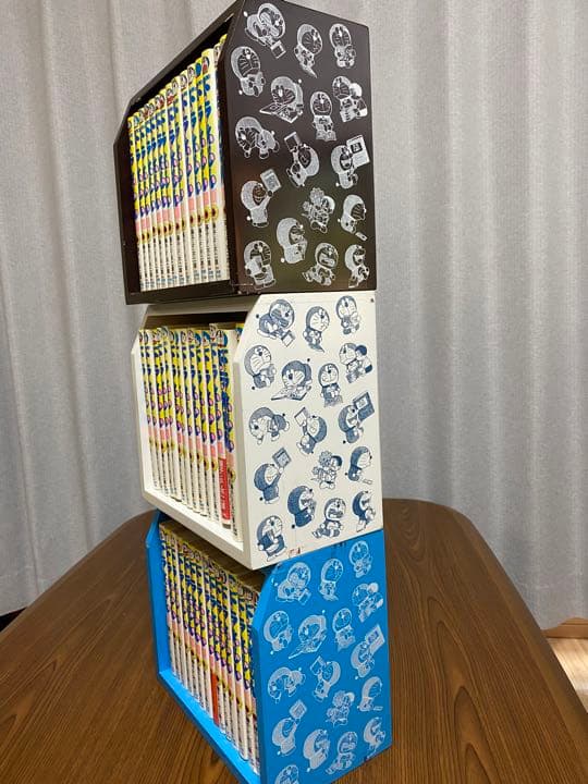 ブックスタンド　ドラえもん　マンガ　収納　本棚　ケース　バラ売り可能