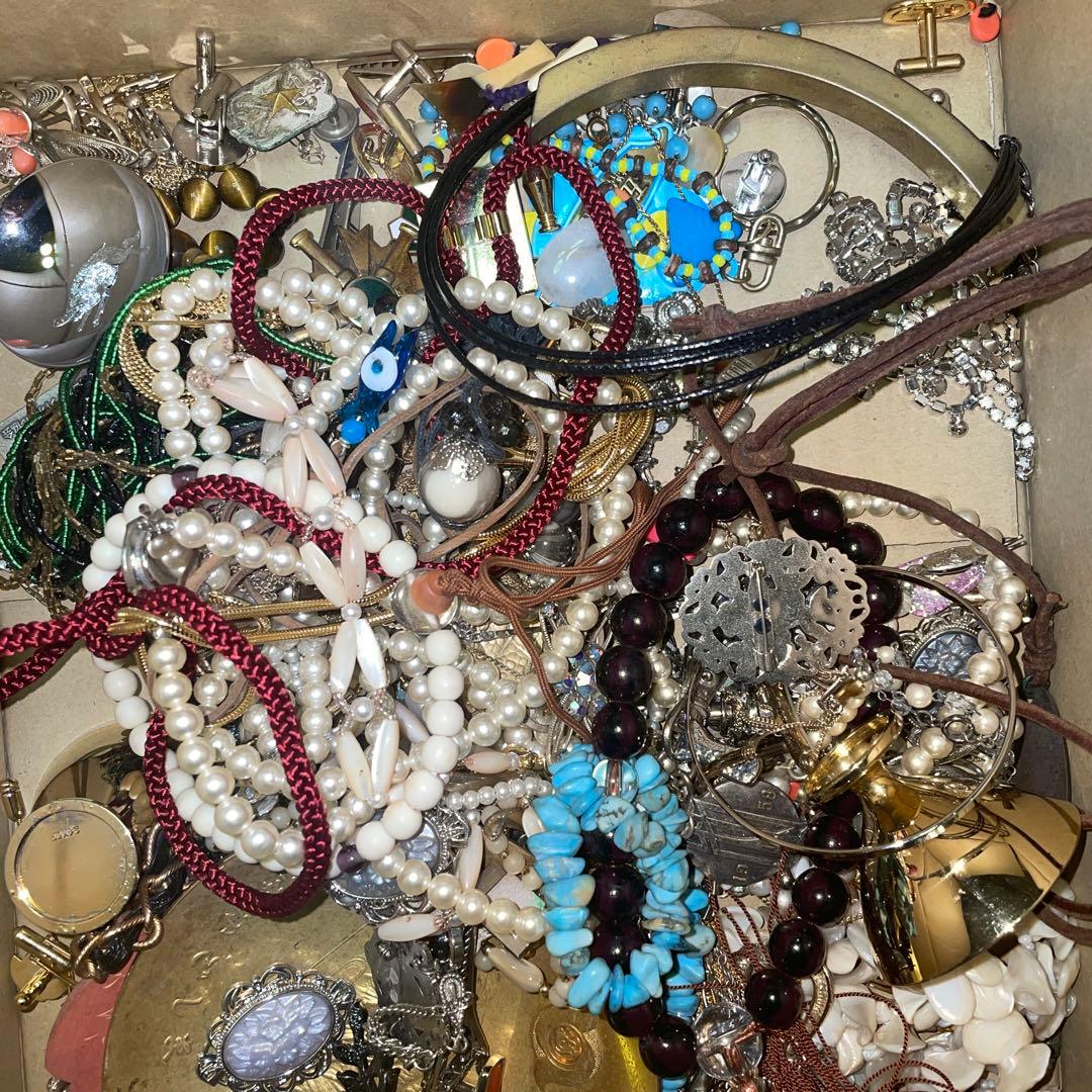 イミテーションアクセサリー　まとめ売り　アクセサリー