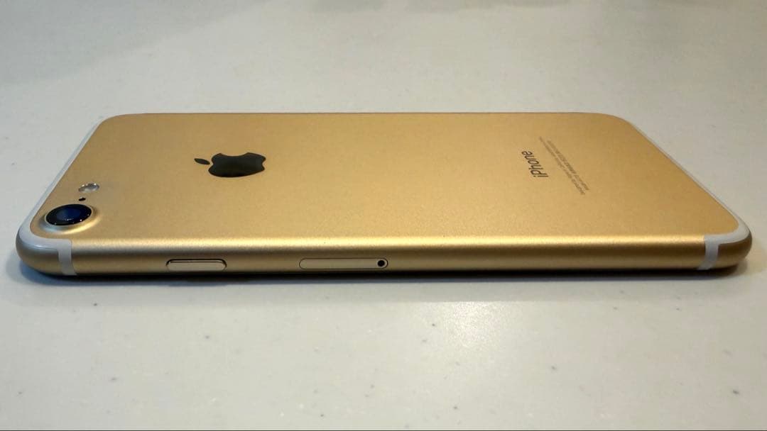 iPhone 7 ゴールド 32GB 本体