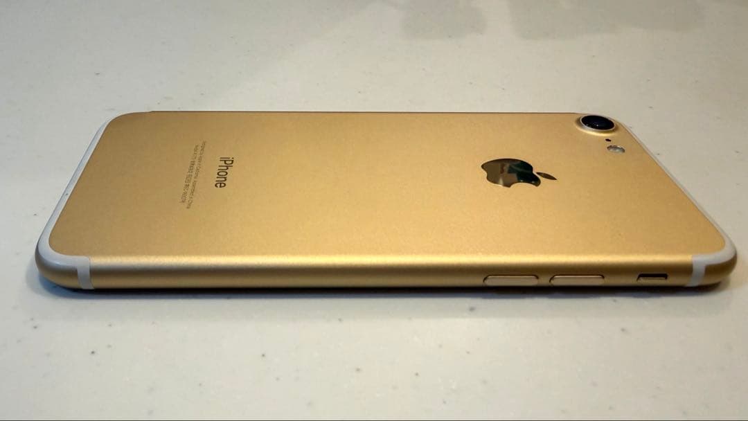 iPhone 7 ゴールド 32GB 本体