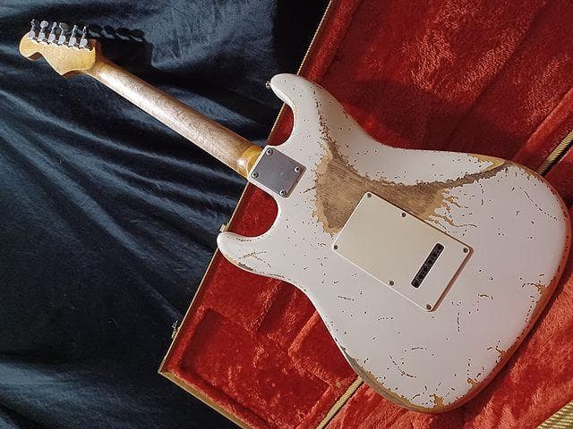 ★OlympicWhite Relic LaquerStratocaster★