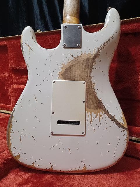 ★OlympicWhite Relic LaquerStratocaster★