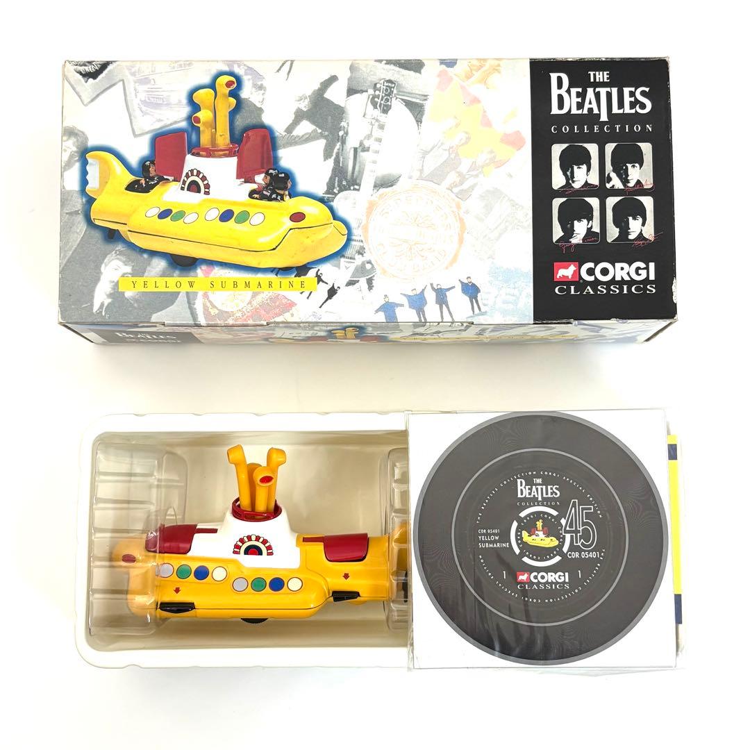 ミニカー The Beatles Yellow Submarine