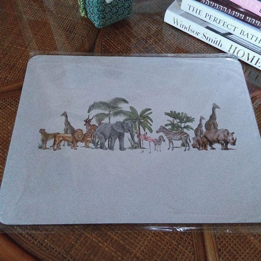 CLUB・MATTERS　アウト•オブ•アフリカ　サービングマット