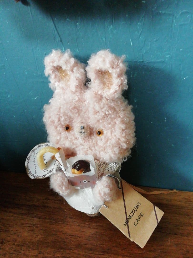 ちびっこの編みぐるみ♡苺ミルクうさぎ꒰ ᐢ⸝⸝•༝•⸝⸝ᐢ ꒱送料無料♪
