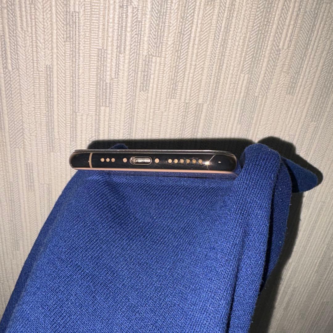 超美品　動作不良無し　Apple iPhone Xs 265GB