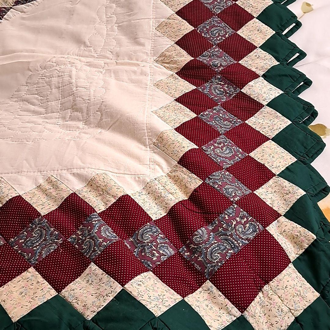 花柄キルトベッドカバー　ソファーカバー　ハンドメイド作品　マルチカバー