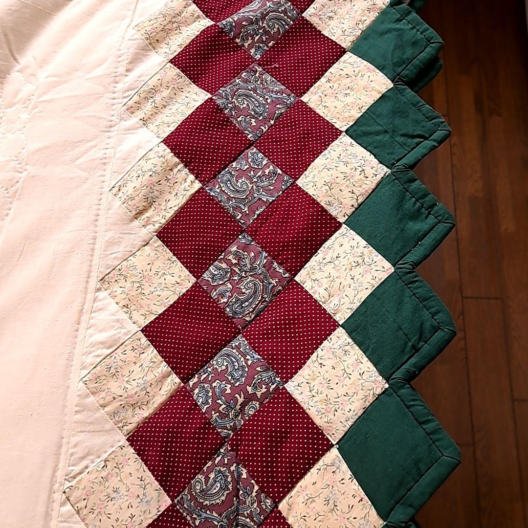 花柄キルトベッドカバー　ソファーカバー　ハンドメイド作品　マルチカバー