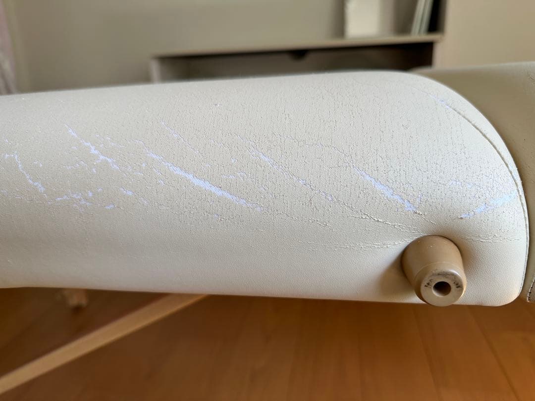 アースライト社　マッサージベッド　リクライニング