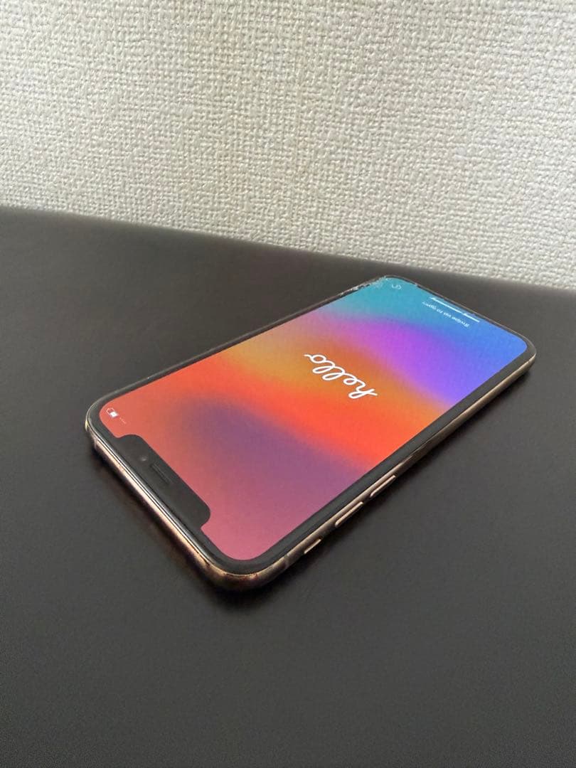 iPhone XS 256GB ひび割れあり