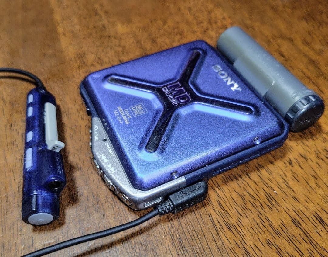 （最終値下げ）美品ソニー MDウォークマン MEGABASS MZ-E44