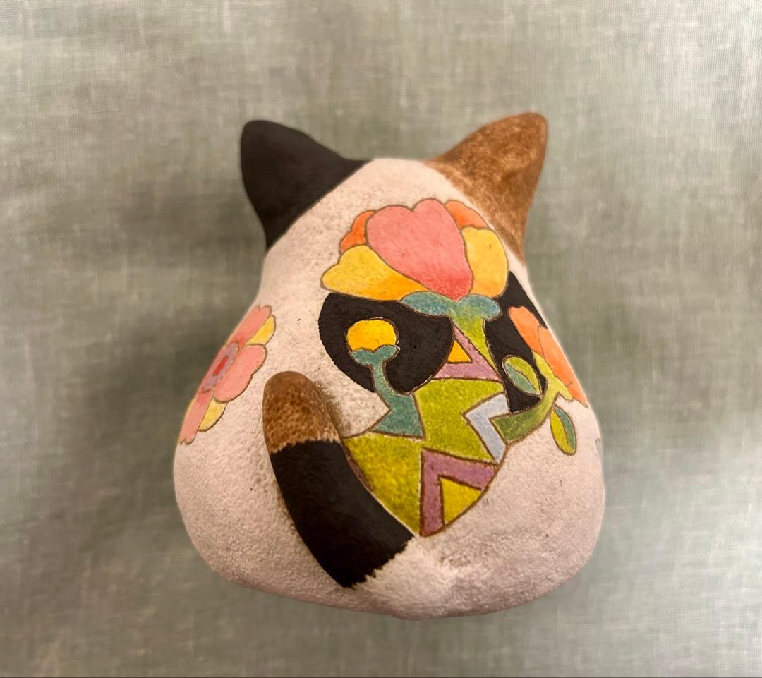 作家もの　三毛猫の置物　鈴入り　焼き物　招き猫 ねこ展　笠間　ハンドメイド