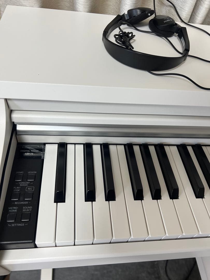 エルモ　25年製Kawai 電子ピアノ KDP75W ホワイト 88鍵