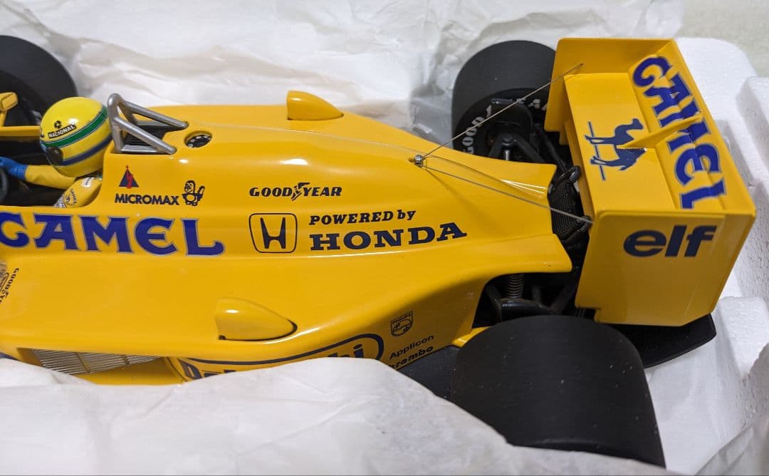 ミニチャンプス Lotus Honda 99T Ayrton Senna