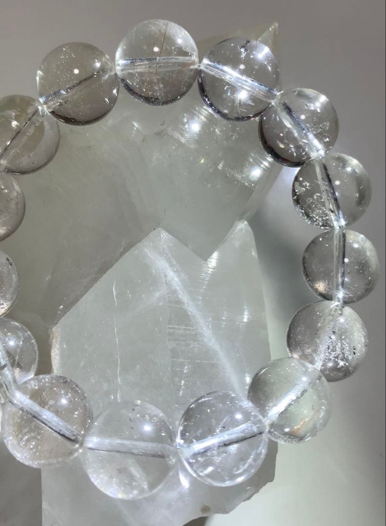 ヒマラヤマニカラン産水晶　ブレスレット　ルチル入り　レインボー