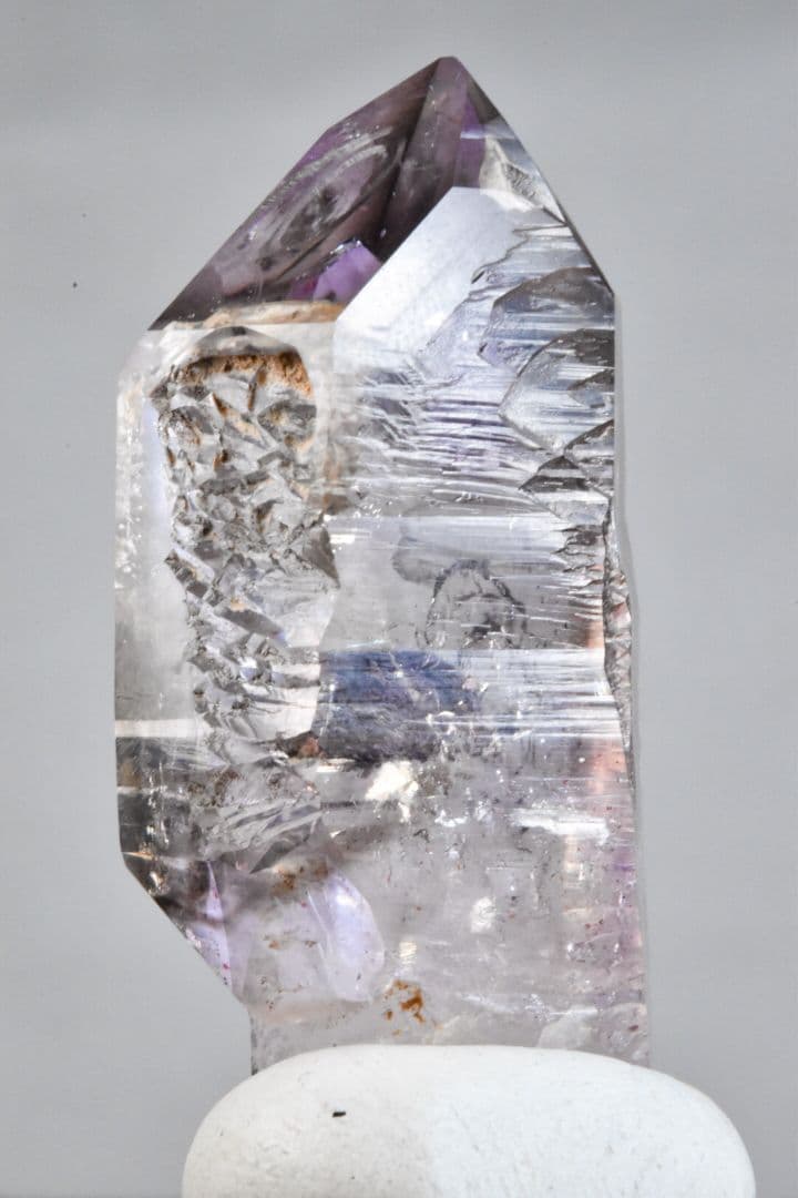 ナミビア ゴボボセブ産 アメジストエレスチャル水入り