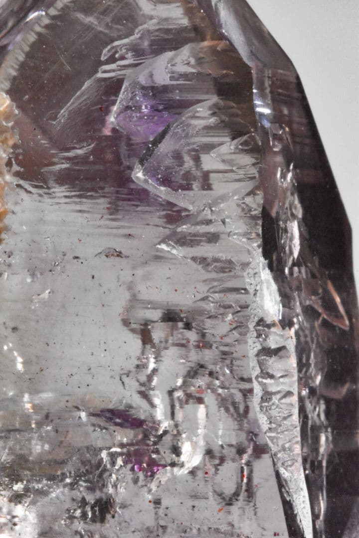 ナミビア ゴボボセブ産 アメジストエレスチャル水入り