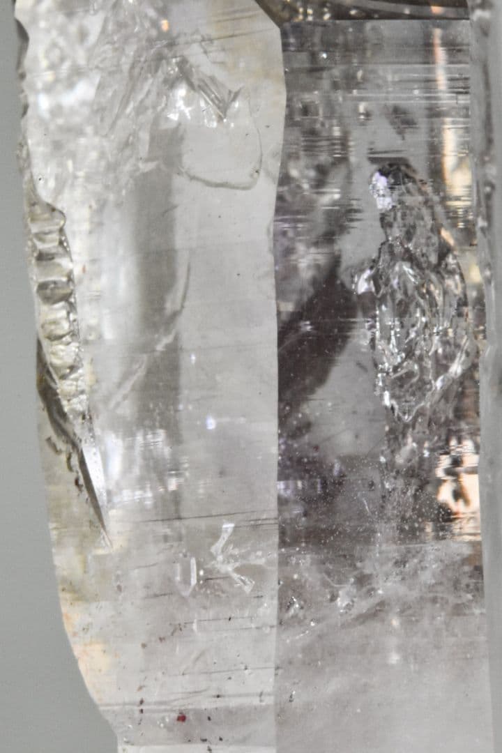 ナミビア ゴボボセブ産 アメジストエレスチャル水入り