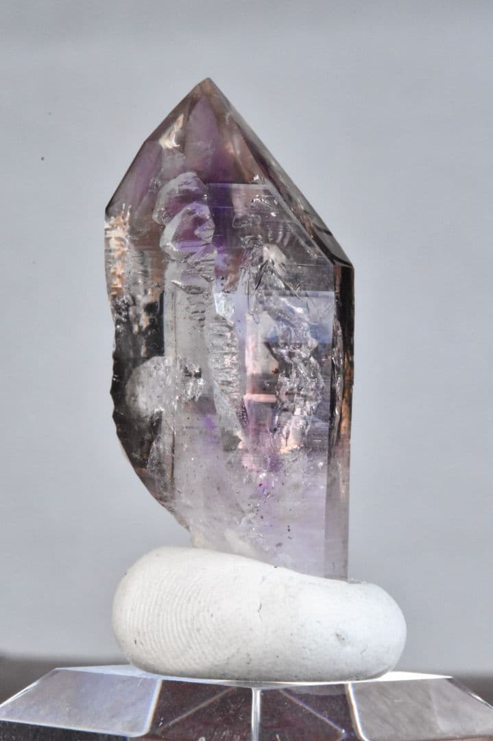 ナミビア ゴボボセブ産 アメジストエレスチャル水入り