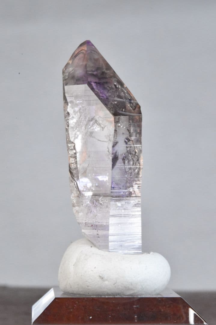 ナミビア ゴボボセブ産 アメジストエレスチャル水入り