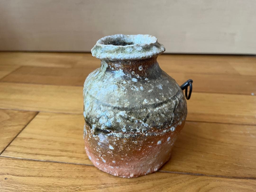 信楽　うずくまる　掛け花入