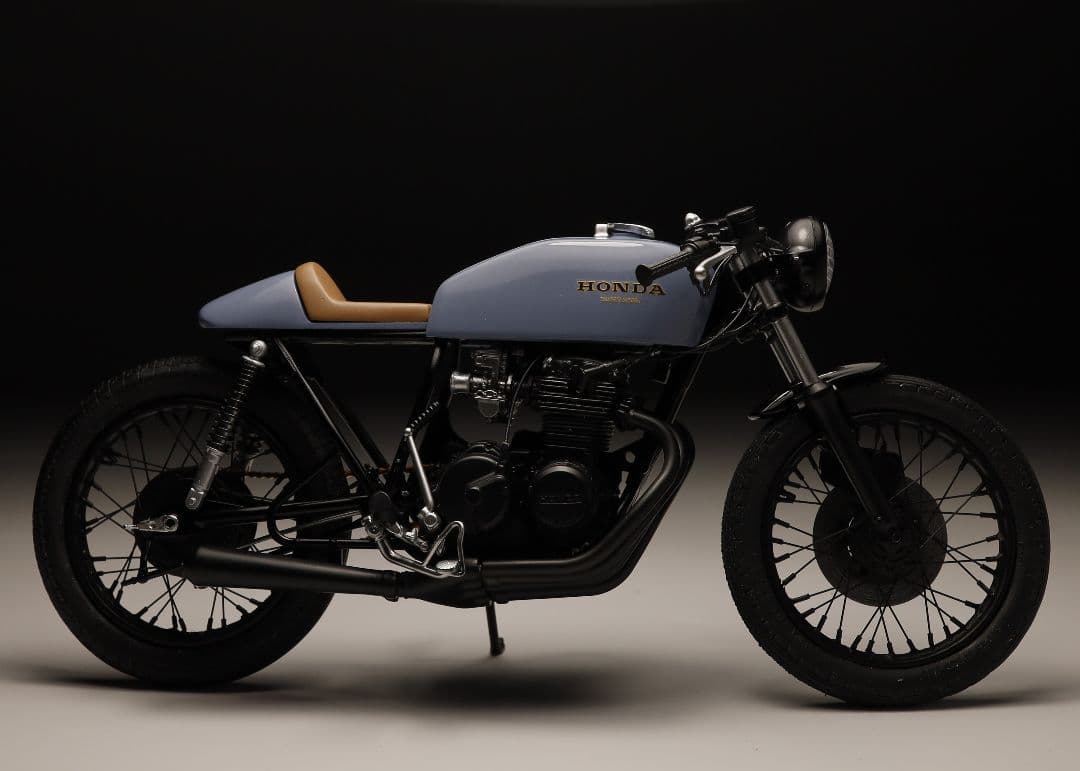 アオシマ 1/12 CB400FOUR カフェ仕様 全塗装完成品