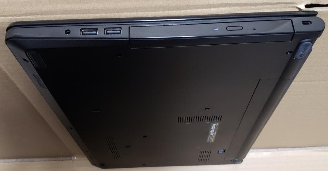 Dell Inspiron 15 3000シリーズ 3552