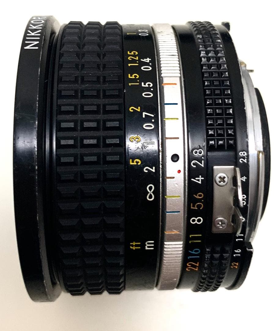Nikon ai-s Nikkor 20mm f/2.8 単焦点 c0001