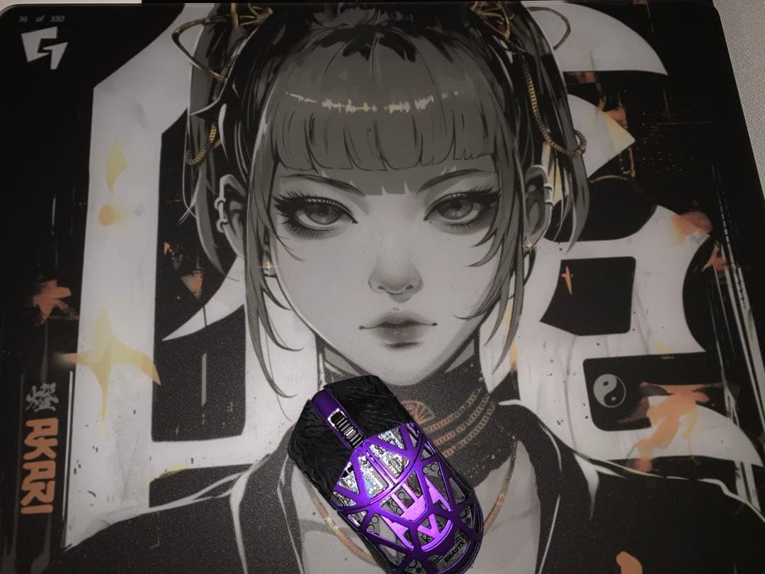 GLSSWRKS Akariガラスマウスパッド