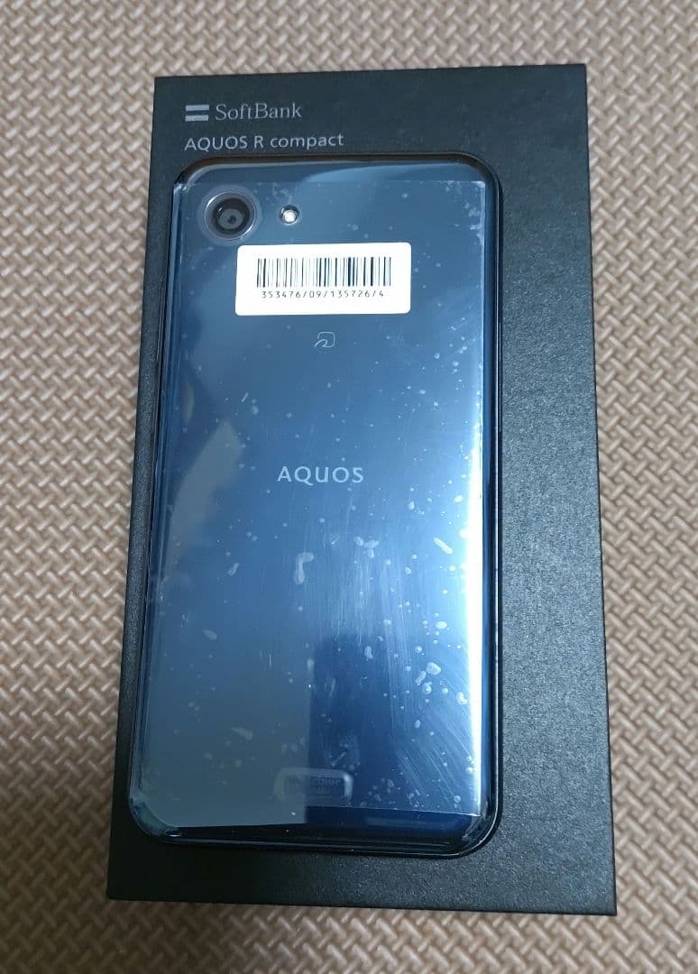 AQUOS R compact 未使用近い BLACK (ジャンク)