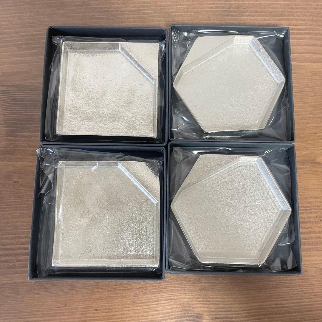 【新品・未使用】能作　つまみ皿　Sサイズ　4枚セット　KAKU TAKAKU