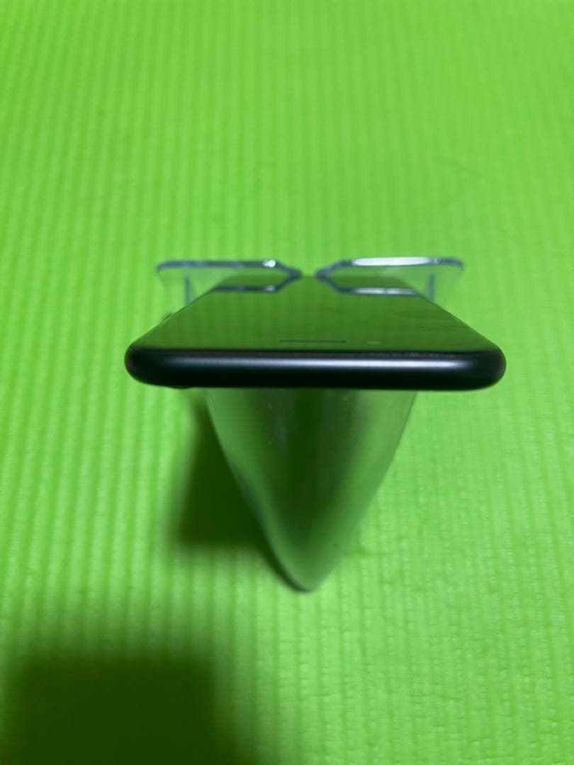 Iphone7 32GB ブラックSIMフリーバッテリー96%