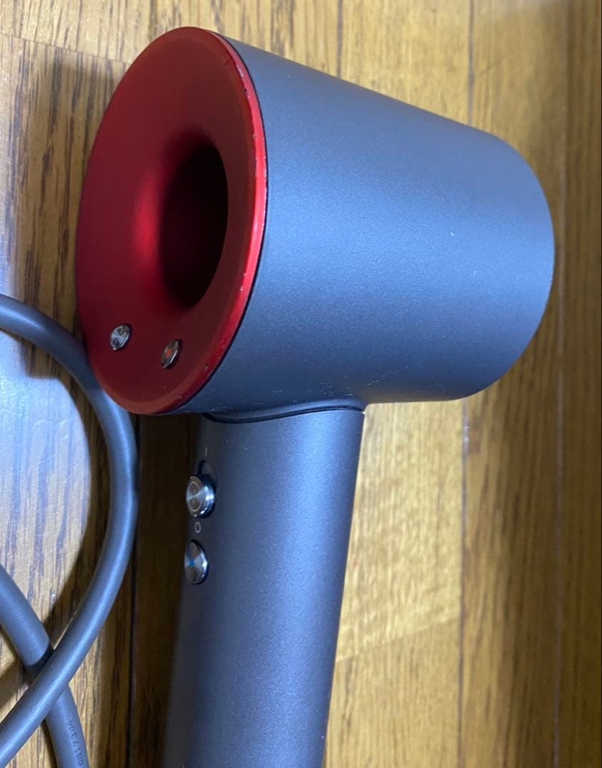 ダイソンヘアドライヤー　赤　ジャンク品　ケース