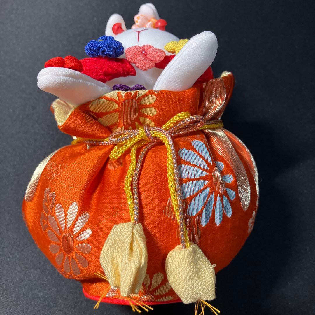 ちりめん細工　うさぎの人形　巾着　花うさぎ