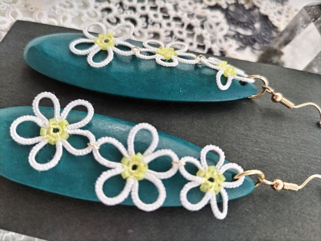 プルメリアのハワイアンアクセサリー（しずく型）