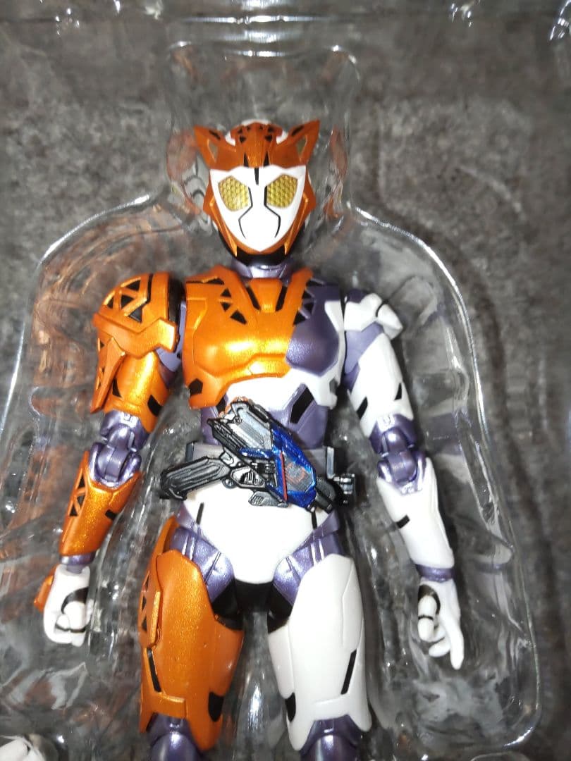 S.H.Figuarts 仮面ライダーバルキリー フィギュアーツ