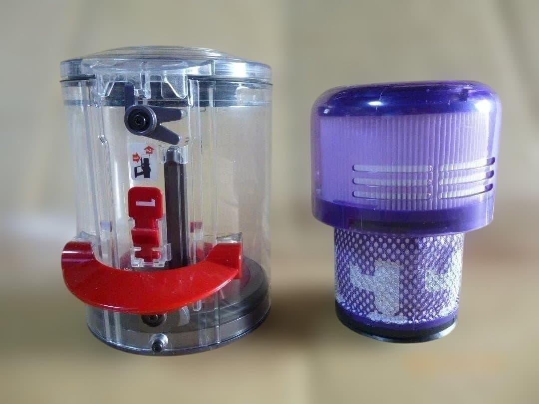 ラスト1台　最新2025年製　ダイソンSV18用の本体セットで全て新品です