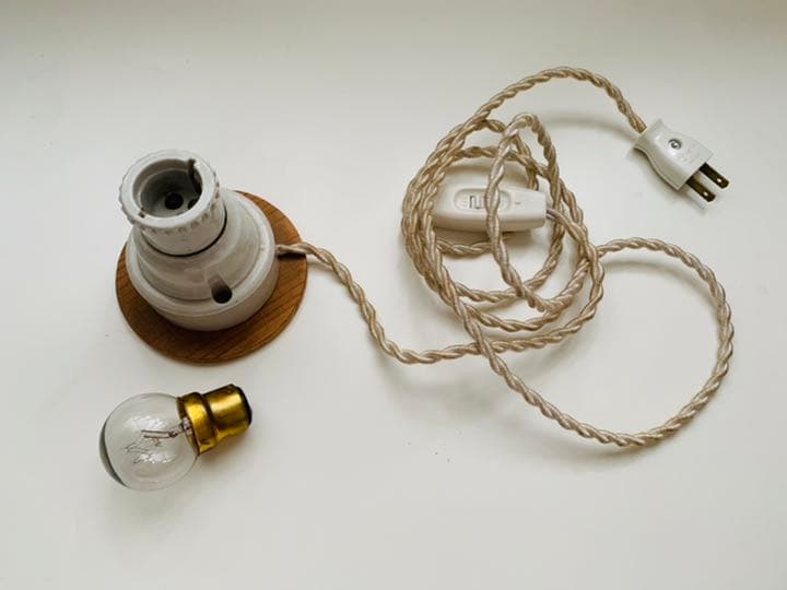 照明　KRANK ソケットランプ