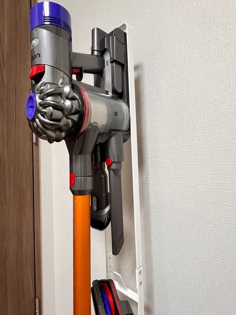 Dyson V8 スティッククリーナー 本体