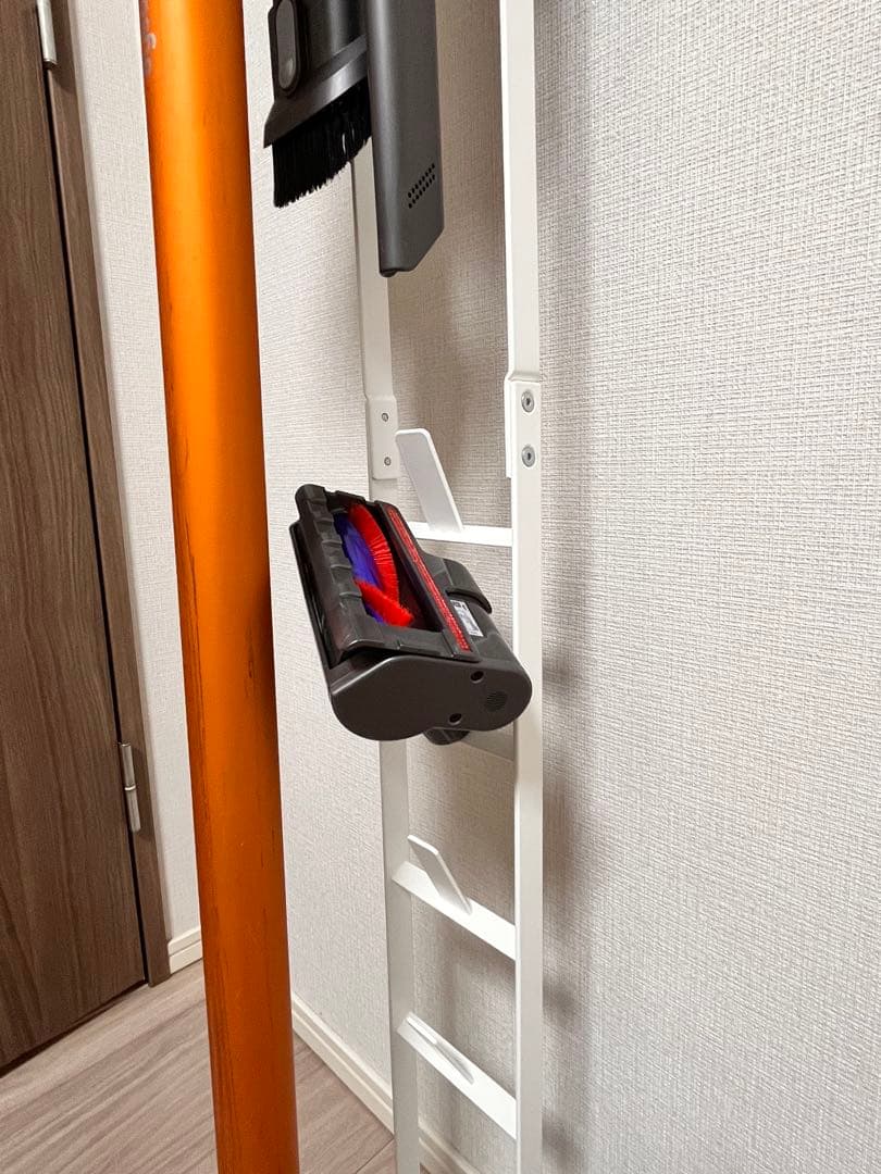 Dyson V8 スティッククリーナー 本体