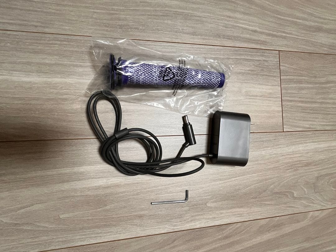 Dyson V8 スティッククリーナー 本体