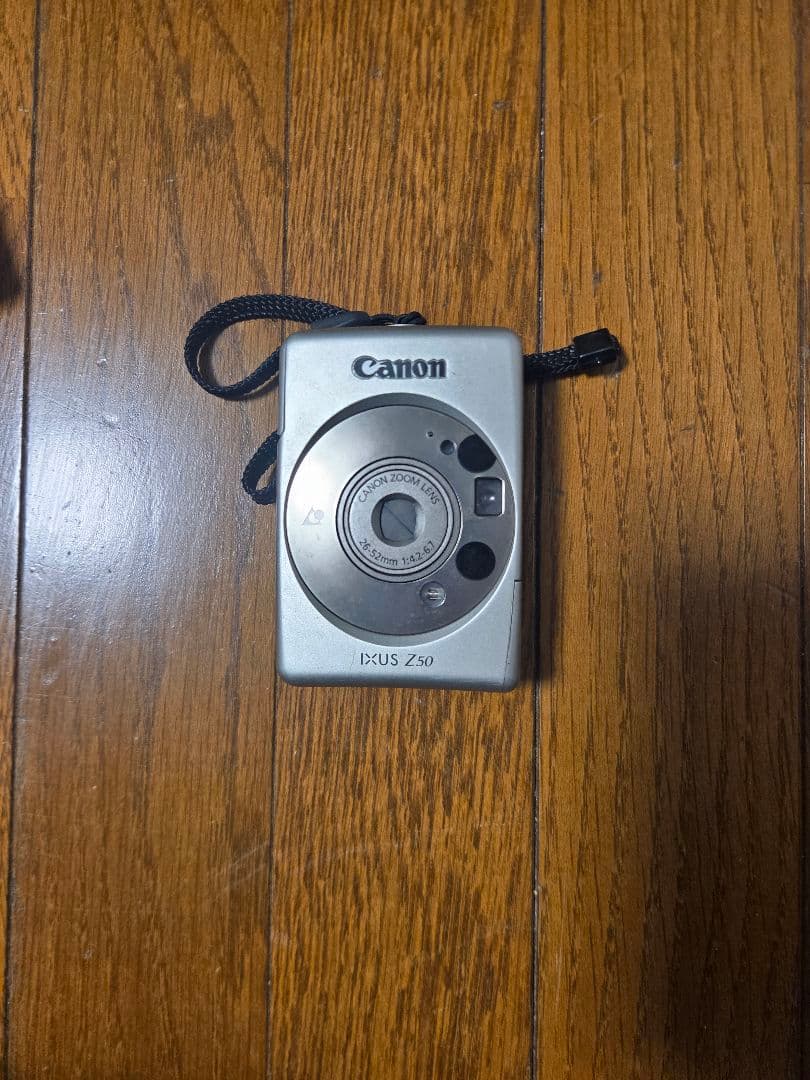 Fujifilm FinePix F700 デジタルカメラ　動作未確認