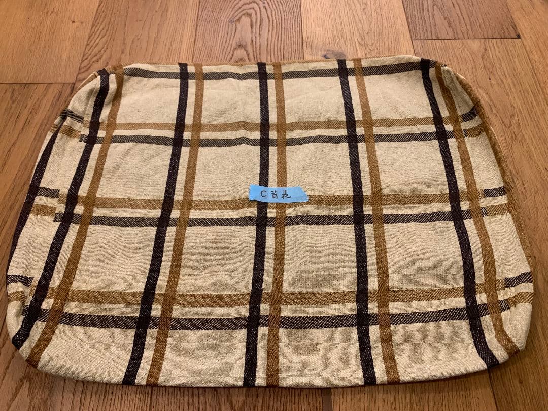 70年代【カリモク】チェック柄クッションのみ