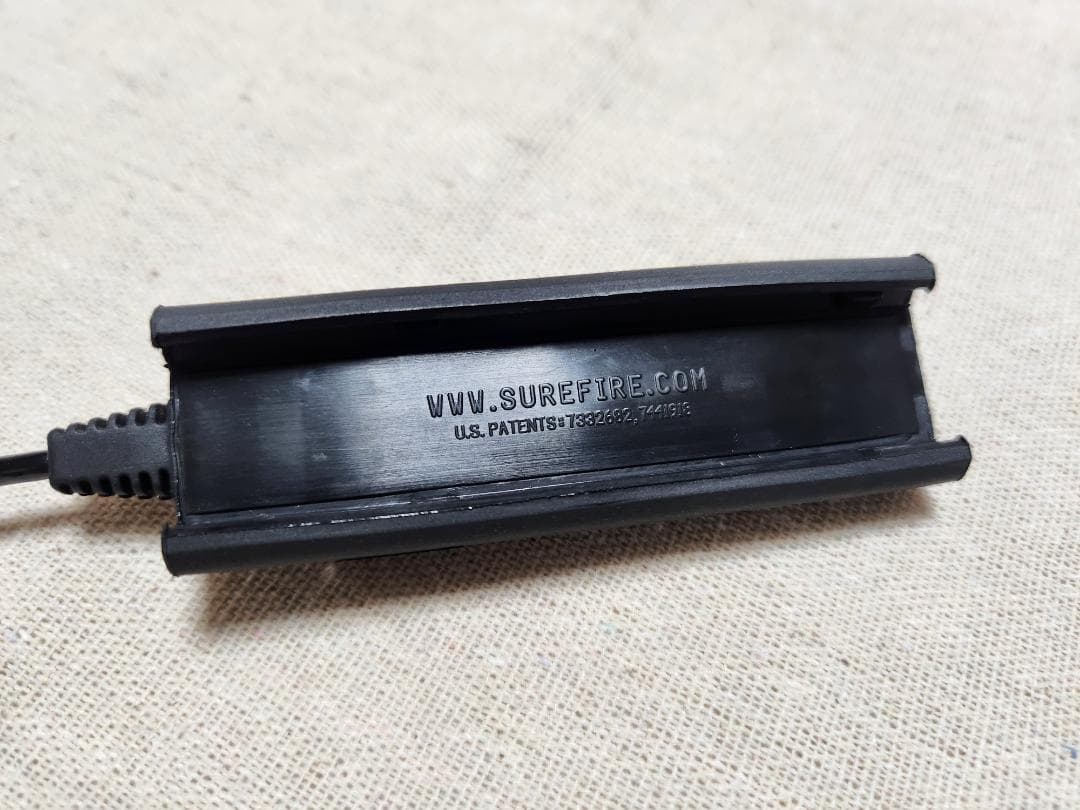 【実物】SureFire SR07 リモート　スイッチ