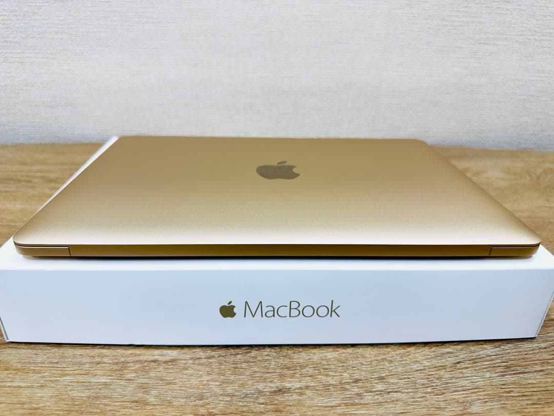 美品Apple MacBook 512GB【MacOS2021年／新品バッテリー