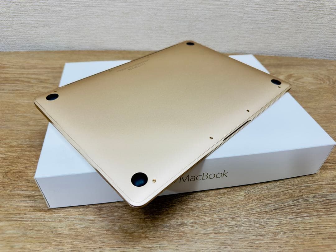 美品Apple MacBook 512GB【MacOS2021年／新品バッテリー